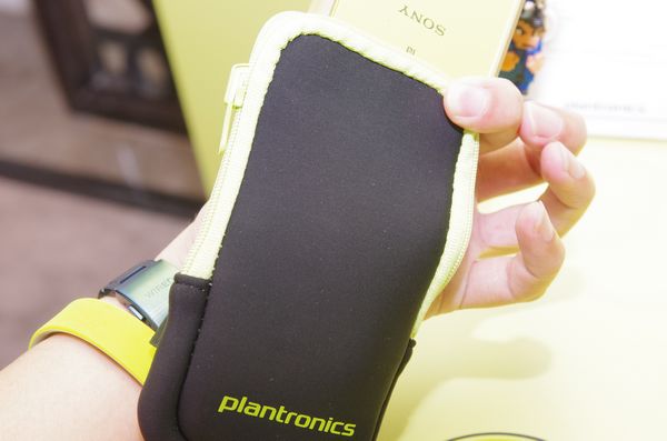 Plantronics 在台推出商務型藍芽耳機 Voyager Edge 以及運動型藍牙耳機 BackBeat Fit