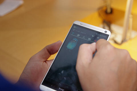 HTC One Max 快速體驗，強調 One 系列旗艦地位（補上專屬 Cover 官圖）