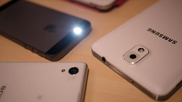 iPhone 5s、Xperia Z1 和 Galaxy Note 3 的八景拍照比較（新增攝影比較）