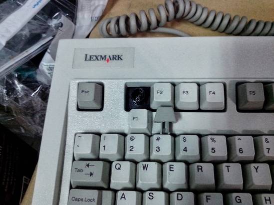 [疑問開箱]LEXMARK MODEL M5-2 屈蹲彈簧軸鍵盤