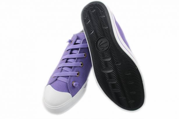 2014春夏新款 Burnetie女款 素色低筒帆布鞋(紫色)