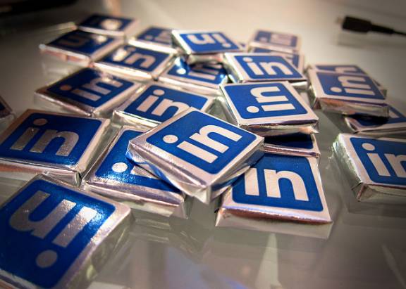 厭倦臉書、Twitter上的惱人發言？讓LinkedIn作你的社交網站吧！