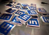 厭倦臉書 Twitter上的惱人發言？讓LinkedIn作你的社交網站吧！