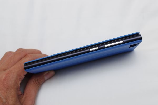 外觀更洗鍊卻並依舊提供高 CP 值，小米手機 3 Tegra 4 版動手玩