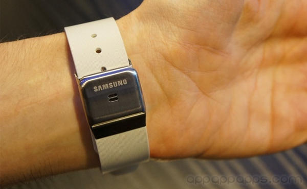 Samsung智能手錶Galaxy Gear: 開創新一代必備裝置?