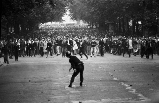 史上 10 大血腥鎮壓學生運動的歷史照片