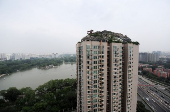【MR JAMIE專欄】品味：北京人濟山莊的「屋頂洞人」