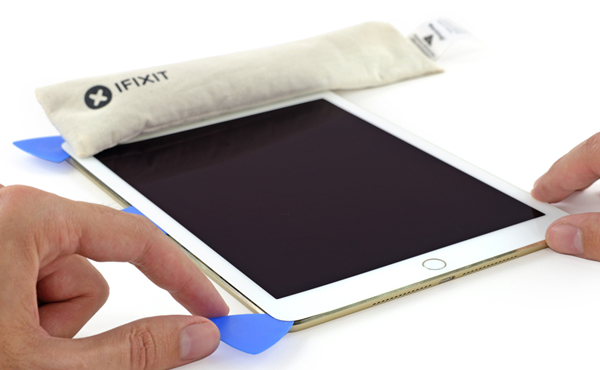 iPad Air 2 開箱拆解: 電池明顯縮小了! [圖庫+影片]