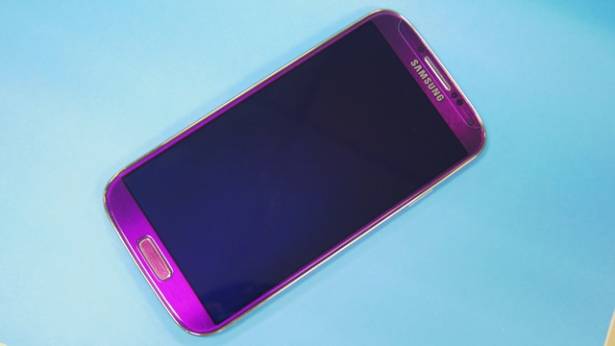 新色魅惑 紫色Galaxy S4+玻璃保護貼開箱