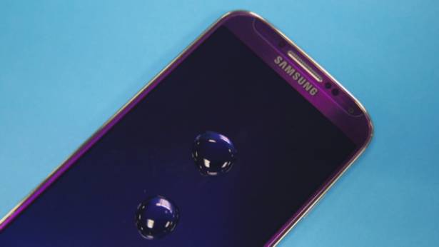 新色魅惑 紫色Galaxy S4+玻璃保護貼開箱