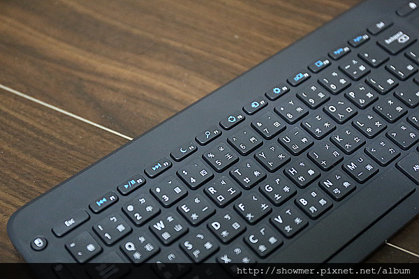 客廳家庭娛樂的無線神兵利器 Microsoft All-in-One 多媒體鍵盤