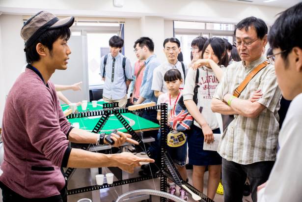 [面白日本] 東大五月祭特輯：把學校變成超大科博館！超導體磁浮列車模擬實驗超好玩！