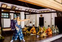 [面白日本] 東大五月祭特輯：弓道部「鳴弦之儀」-- 日本人傳承文化的方式就是不斷重做！