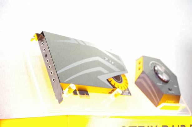 Computex 2015 ：華碩展出 STRIX RAID 系列 PCIe 內接式電競音效卡，採用 ESS 之 DAC 晶片