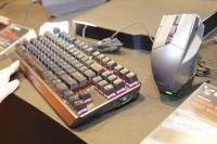 Computex 2015 ：離正式版還有一步之遙的 ROG Claymore 機械鍵盤與針對 MM