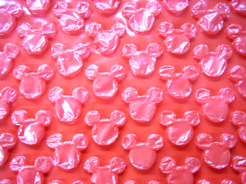 泡泡紙也能賣萌！？愛心與米奇圖案的泡泡紙包材