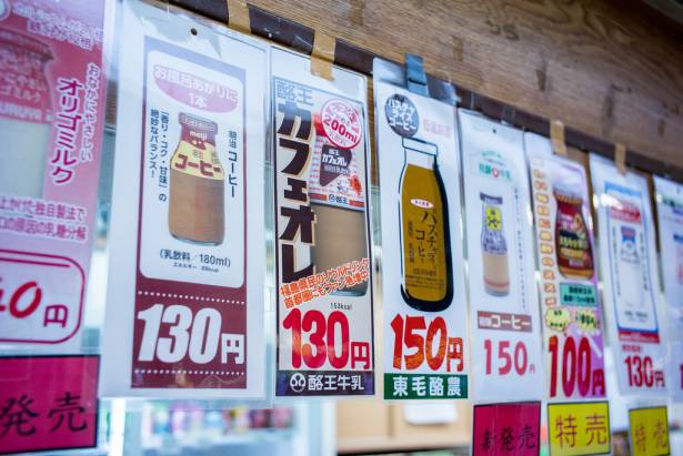 [面白日本] 牛奶控不要錯過！秋葉原 JR 站「酪」的牛奶種類多到要漫出來啦！