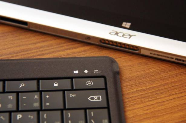 Microsoft 萬用折疊式鍵盤，輕巧易攜、單鍵切換、行動打字新體驗
