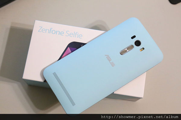ASUS ZenFone Selfie (ZD551KL) 快速開箱 外觀篇