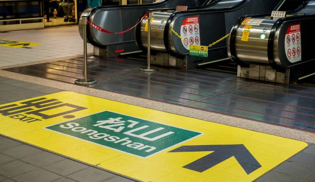 你還覺得台北捷運圖很難懂嗎？來看看日本人怎麼解決電車轉乘問題吧～