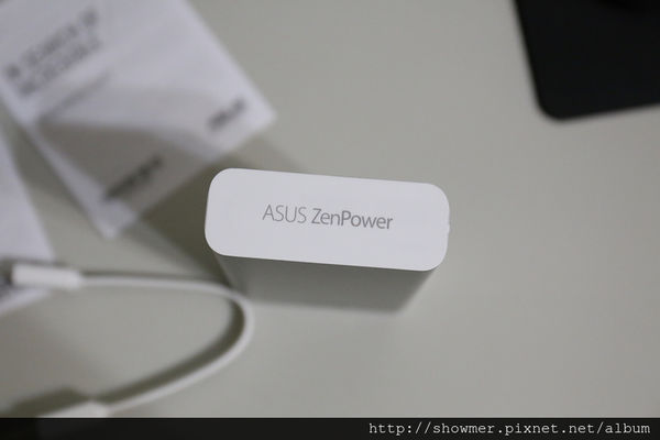 支援快速充電 ASUS ZenPower Pro 行動電源簡單開箱