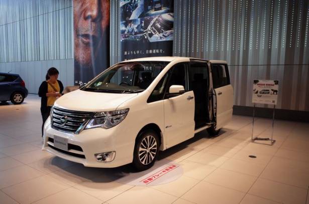 日產汽車迷的聖地，小遊橫濱 Nissan Global Headquarter Gallery