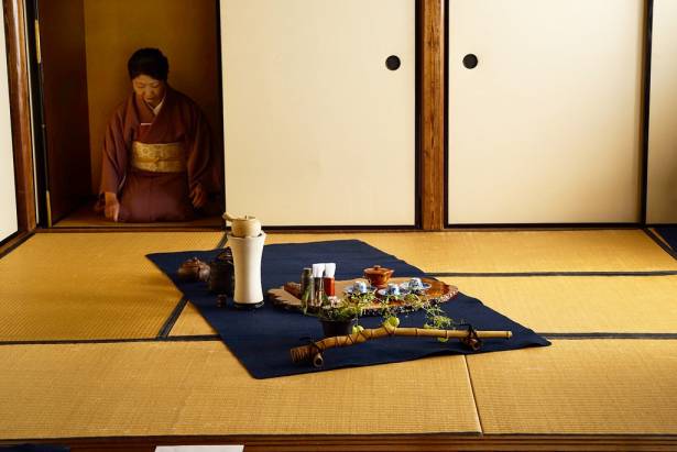 [面白日本] 不只是飲料，這一盞茶喝得到歲月！日本茶道裡的「一期一會」到底是什麼？不走一趟茶席還真的不會懂！