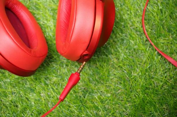 聲、色俱佳的非典型街頭潮流耳機， Sony h.ear On MDR-100 動手玩