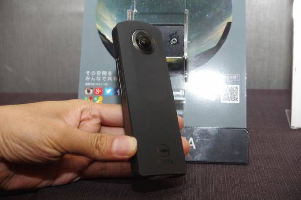 終於改用較大感光元件， 富堃宣布 Ricoh Theta S 將在台推出