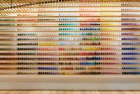 擺放著 4 200 種顏料的東京最美藝術用品商店