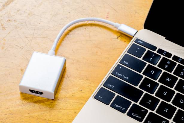 嫌蘋果原廠線太貴的人有福了！Amber 崴寶全系列 USB Type-C 線材讓你便宜（？）有好貨！