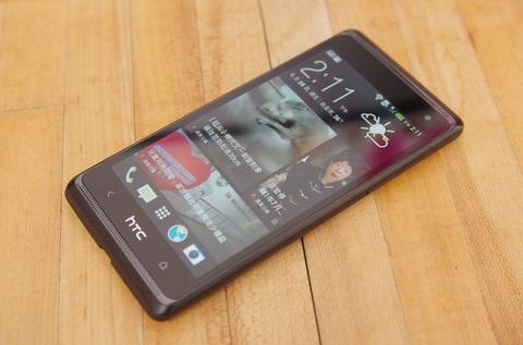 輕鬆體驗 BoomSound 與 BlinkFeed 的選擇， HTC Desire 600 動手玩
