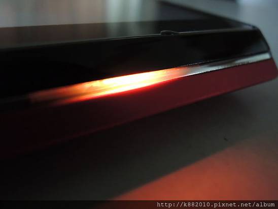 [開箱] 低調閃耀：平價入門 Sony Xperia L
