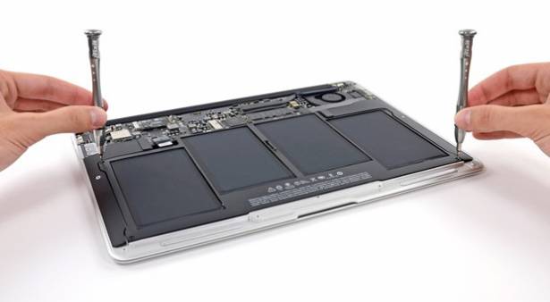 Fixit 已將 2013 版 MacBook Air 拆解，發現更大的電池、更小的 SDD