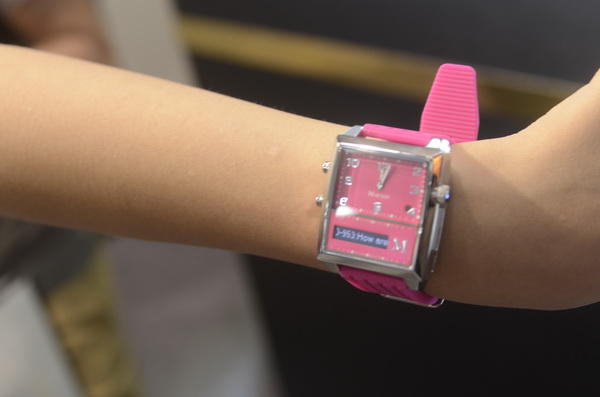 Computex 2013：流行時尚的Martian摩絢語音聲控腕錶