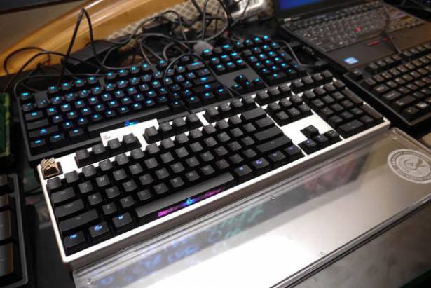 Computex 2013：Ducky 第三代背光式機械鍵盤登場