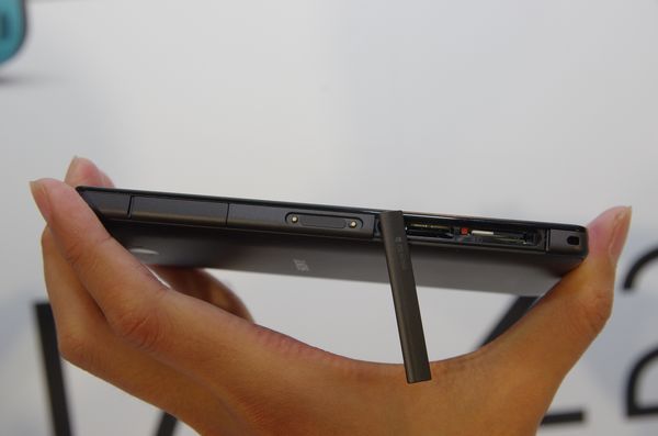 Sony LTE 全頻旗艦機種 Xperia Z2a 與最薄 5.3 吋 LTE 機種 T3 預計七月在台推出