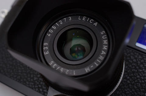 現代化與經典傳承天枰上的兩難抉擇， 導入 CMOS 元件的數位旁軸 Leica M 動手玩