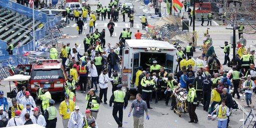 美國 Boston 爆炸案：緊急關閉手機網絡． Google 尋人工具啟動