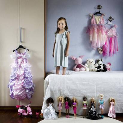 來自全世界兒童的「我的玩具」攝影集