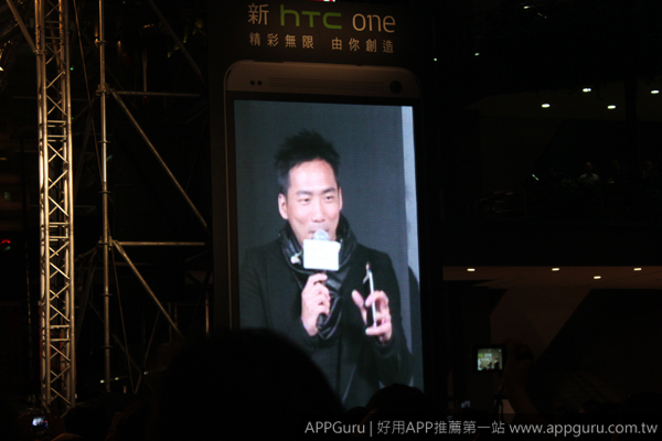 全新HTC One發表會，五月天代言豋場!! (內附 現場演唱影片及規格表)